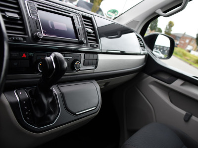 Volkswagen Transporter 2.0 TDI L2H1 DC Highline Cruise, Carplay, LED, Stoelverwarming, Sensoren, Automaat, EURO6, Multimedia, Uniek! foto 18