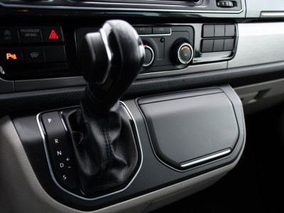 Volkswagen Transporter 2.0 TDI L2H1 DC Highline Cruise, Carplay, LED, Stoelverwarming, Sensoren, Automaat, EURO6, Multimedia, Uniek! foto 20