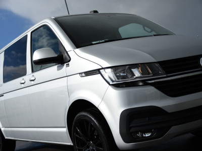 Volkswagen Transporter 2.0 TDI L2H1 DC PB Edition MARGE! Cruise, Carplay, Airco, 150pk, Sensoren, Trekhaak, Multimedia, Automaat, Uniek! foto 16