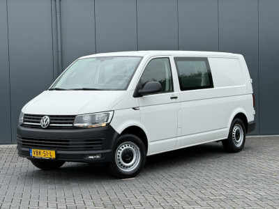 Volkswagen Transporter 2.0 TDI / L2H1 / DUBBELE CABINE / TREKHAAK / 1e EIG. / CRUISE / AIRCO / ISOFIX foto 2