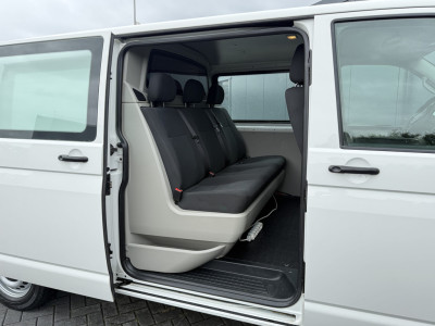 Volkswagen Transporter 2.0 TDI / L2H1 / DUBBELE CABINE / TREKHAAK / 1e EIG. / CRUISE / AIRCO / ISOFIX foto 7