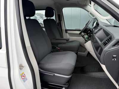 Volkswagen Transporter 2.0 TDI / L2H1 / DUBBELE CABINE / TREKHAAK / 1e EIG. / CRUISE / AIRCO / ISOFIX foto 8