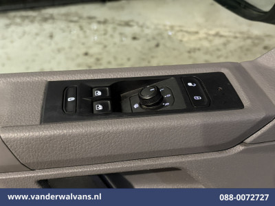 Volkswagen Transporter 2.0 TDI L2H1 Euro6 Airco | Navigatie | Apple Carplay | Android Auto Bijrijdersbank, Achterklep 17