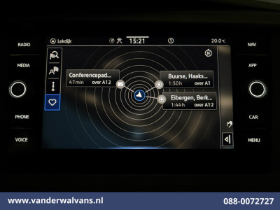 Volkswagen Transporter 2.0 TDI L2H1 Euro6 Airco | Navigatie | Apple Carplay | Cruisecontrol | Trekhaak Parkeersensoren 2