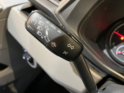 Volkswagen Transporter 2.0 TDI L2H1 / Euro 6 / Schuifdeur L + R / Airco / CarPlay / Cruise Control  / Camera / Trekhaak / 3-Zits / 64.300 KM !! foto 11