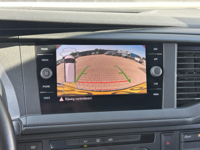 Volkswagen Transporter 2.0 TDI L2H1 Highline Automaat|Navi|Carplay|Camera 14