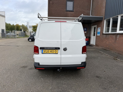 Volkswagen Transporter 2.0 TDI L2H1 Trekhaak / App connect / Imperiaal / cruise foto 9
