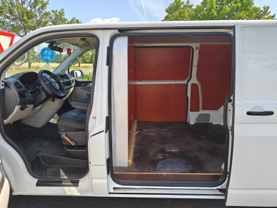 Volkswagen Transporter 2.0 TDI L2H1 Trendline AIRCO/DSG BJ 2018 10