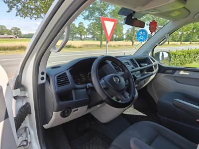 Volkswagen Transporter 2.0 TDI L2H1 Trendline AIRCO/DSG BJ 2018 3