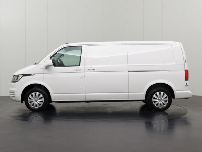 Volkswagen Transporter 2.0TDI Lang Highline | 2xSchuifdeur | Navigatie | Camera | 3-Zits | Airco | Cruise | Betimmering 12
