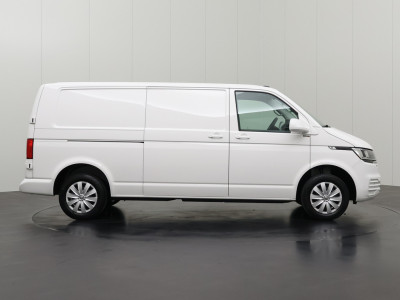 Volkswagen Transporter 2.0TDI Lang Highline | 2xSchuifdeur | Navigatie | Camera | 3-Zits | Airco | Cruise | Betimmering 13