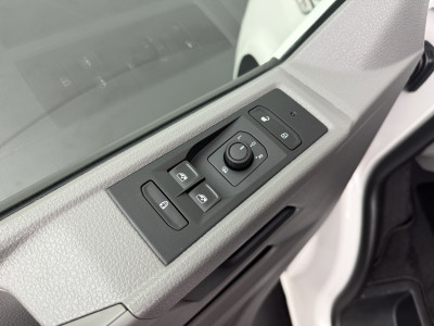 Volkswagen Transporter 2.0TDI Lang Highline | 2xSchuifdeur | Navigatie | Camera | 3-Zits | Airco | Cruise | Betimmering 8