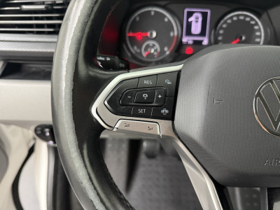 Volkswagen Transporter 2.0TDI Lang | Imperiaal | Trekhaak | Multimedia | Camera | Airco | 3-Zits | Betimmering foto 15