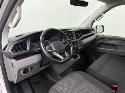 Volkswagen Transporter 2.0TDI Lang | Imperiaal | Trekhaak | Multimedia | Camera | Airco | 3-Zits | Betimmering foto 3