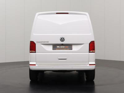 Volkswagen Transporter 2.0TDi 150PK Automaat Edition | Navigatie | Camera | 3-Zits | Airco | Cruise foto 11