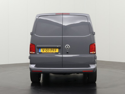 Volkswagen Transporter 2.0TDi 150PK Business | Achterdeuren | Navigatie | Camera | Airco | 3-Zits | Cruise 11