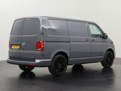 Volkswagen Transporter 2.0TDi 150PK Business | Achterdeuren | Navigatie | Camera | Airco | 3-Zits | Cruise 2