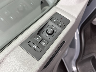 Volkswagen Transporter 2.0TDi 150PK DSG Automaat | Exclusive Leder | Kastinrichting | Navigatie | Multimedia | Airco foto 8