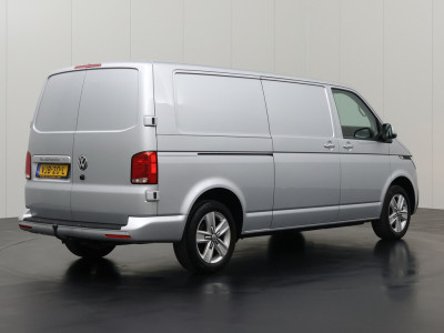 Volkswagen Transporter 2.0TDi 150PK DSG Automaat Lang Highline | Navigatie | Camera | Airco | Cruise | Trekhaak foto 2