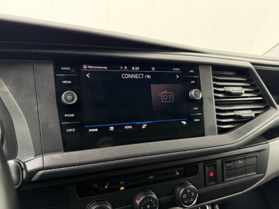 Volkswagen Transporter 2.0TDi 150PK DSG Automaat | Led | 2xSchuifdeur | Navigatie | Multimedia | Airco | Cruise | 3-Zits foto 18