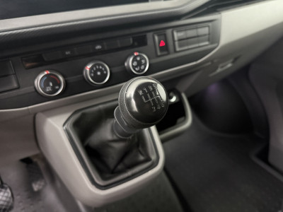 Volkswagen Transporter 2.0TDi 150PK Lang Achterdeuren | Led | Navigatie | Multimedia | Airco | Cruise foto 15