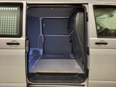 Volkswagen Transporter 2.0TSI 150pk L2/H1 Trekhaak Benzine! 8