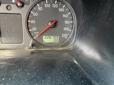 Volkswagen Transporter 2.5 TDI 102PK,04-2002,226799m,Dub Cabine.2195,- foto 12