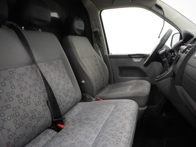 Volkswagen Transporter 2.5 TDI 130PK L2 Automaat - Airco - Cruise - Trekhaak - €4.900,- Ex. BTW foto 3