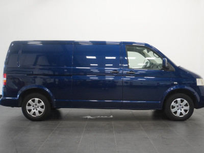 Volkswagen Transporter 2.5 TDI 130PK L2 Automaat - Airco - Cruise - Trekhaak - €4.900,- Ex. BTW foto 6
