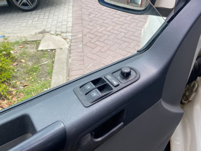 Volkswagen Transporter 2.5 TDI 300 / Airco / Airbag / Elek Ramen / Elek Spiegels / 131PK / PDC / foto 8