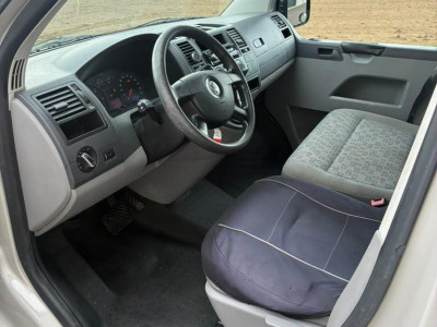 Volkswagen Transporter 2.5 TDI L2H1 AIRCO AUTOMAAT foto 9