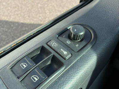 Volkswagen Transporter 2.5 TDI L2H1 AIRCO AUTOMAAT foto 17
