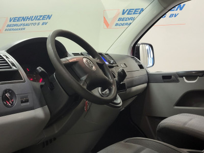 Volkswagen Transporter 2.5TDI L2/H1 Dubbele Cabine Apk tot 22-6-2027! foto 4