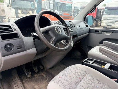 Volkswagen Transporter T5 DOUBLE CAB 5-CILINDER (6 GEARS MANUAL GEARBOX / AIRCONDITIONING / 5 SEATS / ETC. 11