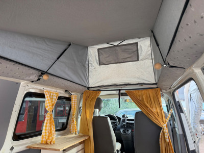 Volkswagen Transporter T5,KAMPEERBUS,1.9TDi,2004,195221km foto 8