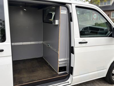Volkswagen Transporter T6.1 2.0 TDI 146KW Euro6 4Motion DSG7  L1 â 3-zits â trekhaak 2500KG âkasteninbouw foto 11