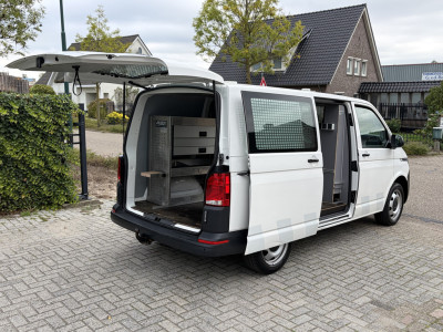 Volkswagen Transporter T6.1 2.0 TDI 146KW Euro6 4Motion DSG7  L1 â 3-zits â trekhaak 2500KG âkasteninbouw foto 2