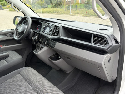 Volkswagen Transporter T6.1 2.0 TDI 146KW Euro6 4Motion DSG7  L1 â 3-zits â trekhaak 2500KG âkasteninbouw foto 3