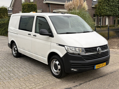 Volkswagen Transporter T6.1 2.0 TDI 146KW Euro6 4Motion DSG7  L1 â 3-zits â trekhaak 2500KG âkasteninbouw foto 6
