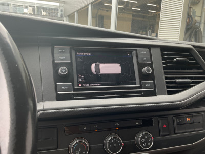 Volkswagen Transporter T6.1 2.0 TDI 150 pk Aut. L2 LED/ Standkachel/ Stoelverw./ Carplay/ PDC/ Cruise/ Airco/ Trekhaak 14
