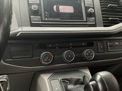 Volkswagen Transporter T6.1 2.0 TDI 150 pk Aut. L2 LED/ Standkachel/ Stoelverw./ Carplay/ PDC/ Cruise/ Airco/ Trekhaak 15
