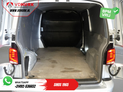 Volkswagen Transporter T6.1 2.0 TDI L2 150 pk Aut. LED/ Adapt.Cruise/ Carplay/ Standkachel/ Stoelverw./ Airco/ Camera/ PDC/ 16?LMV/ Trekhaak foto 15