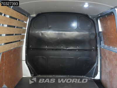 Volkswagen Transporter 110pk L2H1 Trekhaak CarPlay Airco Cruise L2 Airco Trekhaak foto 11