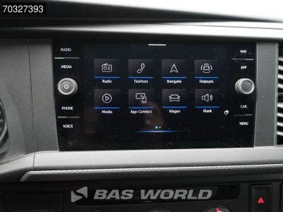 Volkswagen Transporter 110pk L2H1 Trekhaak CarPlay Airco Cruise L2 Airco Trekhaak foto 14