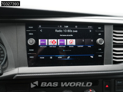 Volkswagen Transporter 110pk L2H1 Trekhaak CarPlay Airco Cruise L2 Airco Trekhaak foto 16