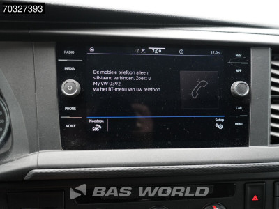 Volkswagen Transporter 110pk L2H1 Trekhaak CarPlay Airco Cruise L2 Airco Trekhaak foto 18