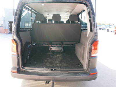 Volkswagen Transporter Kombi 2.0 TDI  150PK L2H1 9 Persoons nr. V120 | Airco | Cruise | Navi | trekhaak foto 13