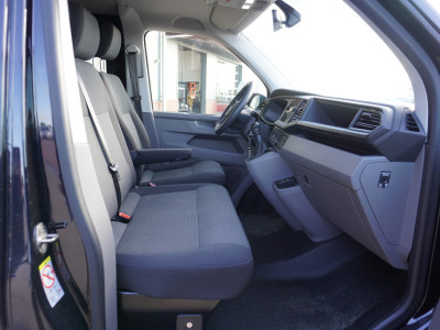 Volkswagen Transporter Kombi 2.0 TDI  150PK L2H1 9 Persoons nr. V120 | Airco | Cruise | Navi | trekhaak foto 16