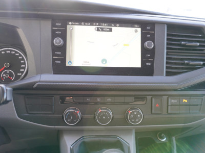 Volkswagen Transporter Kombi 2.0 TDI  150PK L2H1 9 Persoons nr. V120 | Airco | Cruise | Navi | trekhaak foto 19