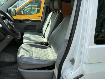 Volkswagen Transporter Kombi 9 PERS. 2.0 116pk BENZINE CNG AIRCO foto 7